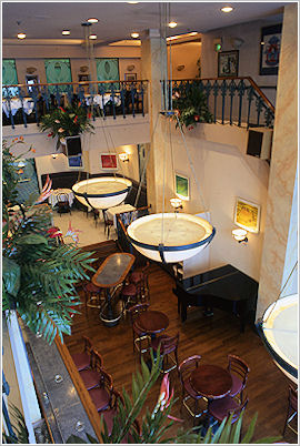 Interior Restaurant Image 3