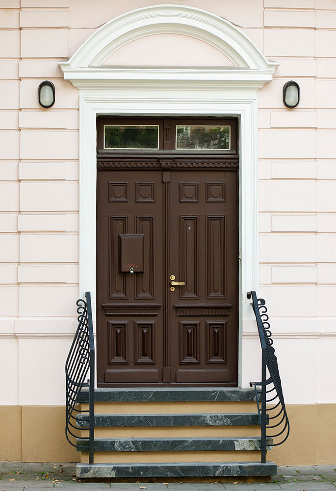 professional-doors-replacement_dark-brown-exterior-door-doors-replacement-installation-Mares & Dow Construction & Skylights